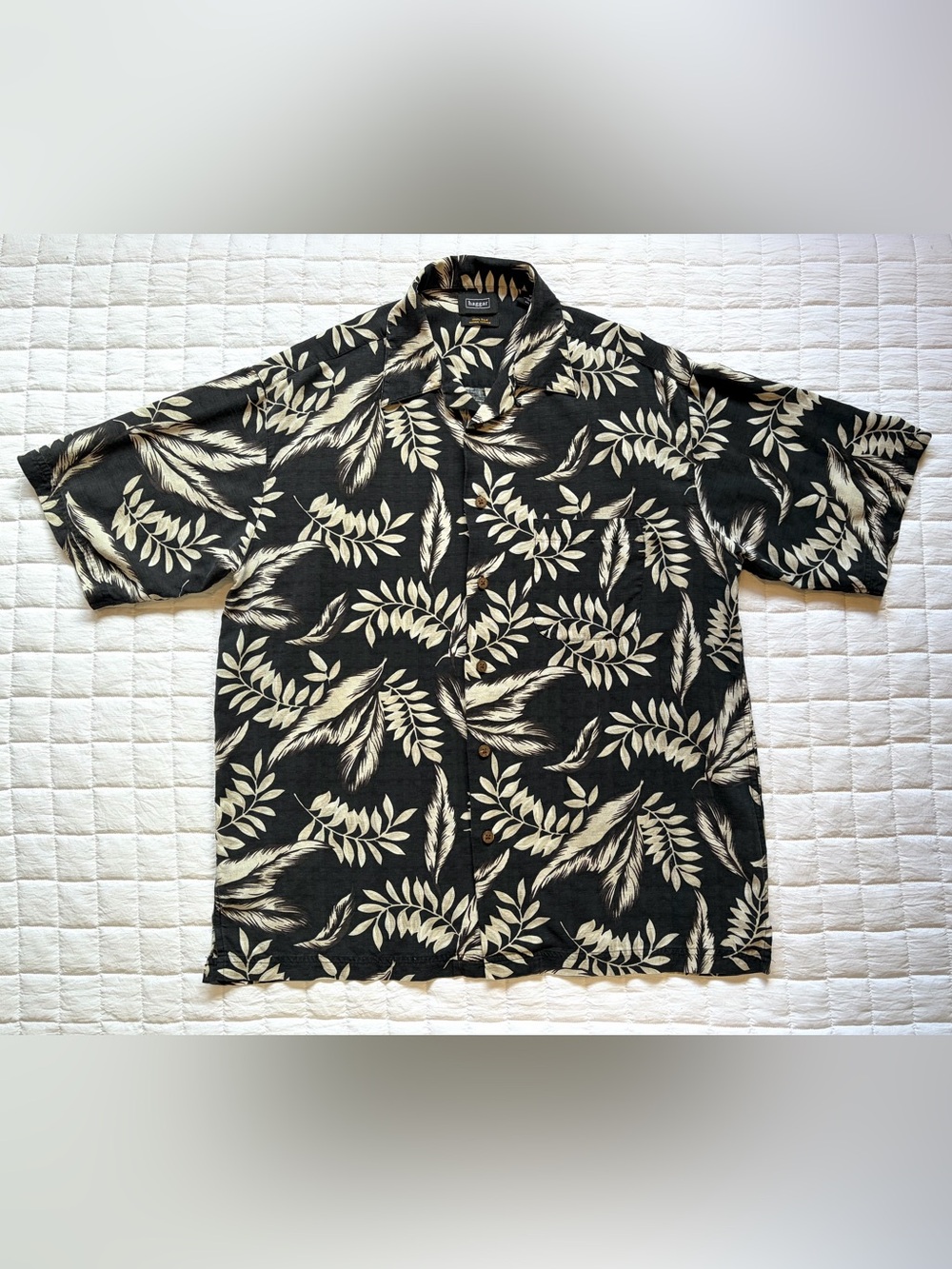 Haggar Men's Hawaiian Short-Sleeved 100% Silk Button-Up Chest Size 46